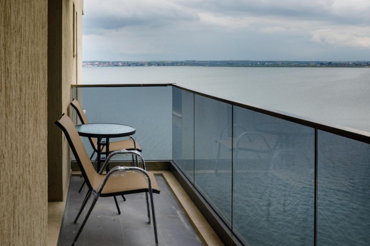Aurora Apartments Mamaia Exterior photo